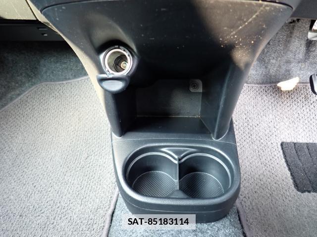 Daihatsu MIRA 2016-04 7796081-17
