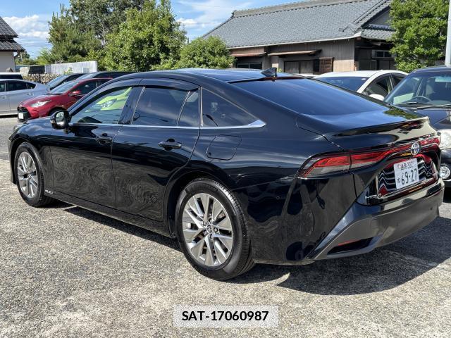 Toyota Mirai 2021-11 7801839-1
