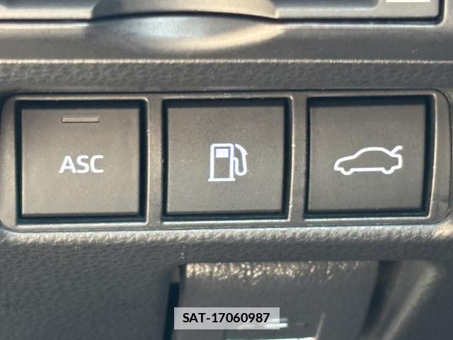 Toyota Mirai 2021-11 7801839-10