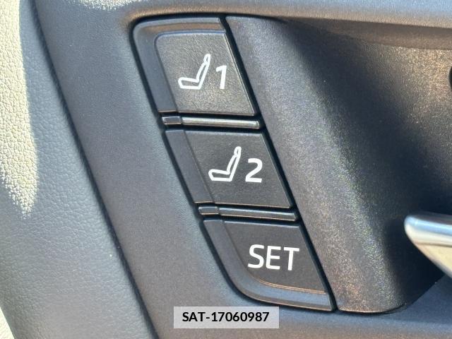 Toyota Mirai 2021-11 7801839-12