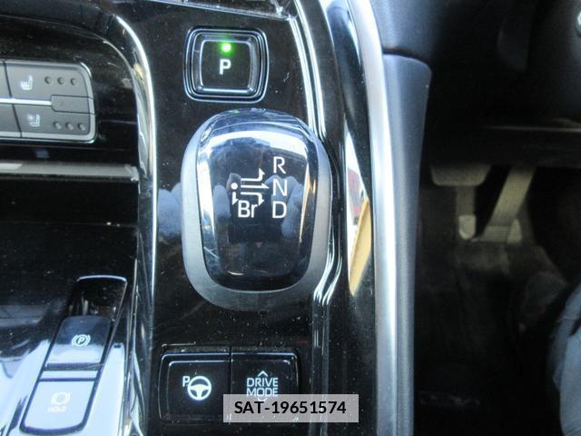 Toyota Mirai 2022-01 7802195-6