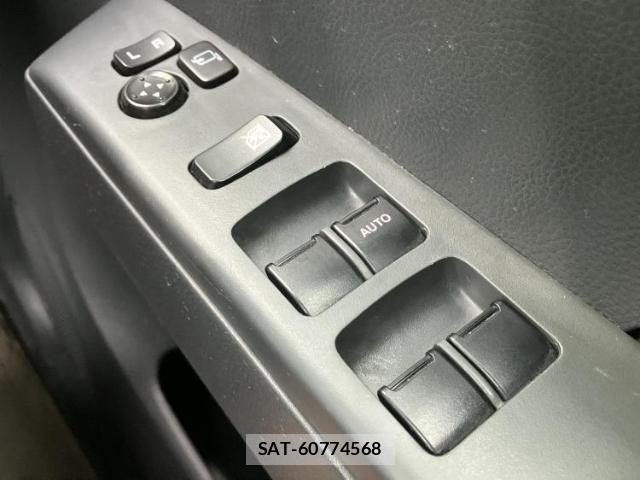 Nissan MOCO 2015-04 7797689-17
