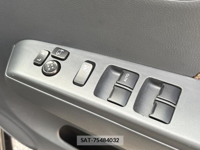 Nissan MOCO 2015-10 7802645-13