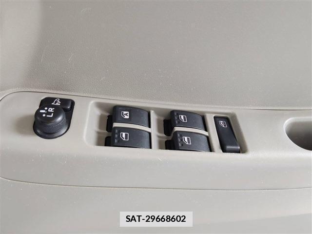 Daihatsu MOVE CONTE 2015-03 7802745-13