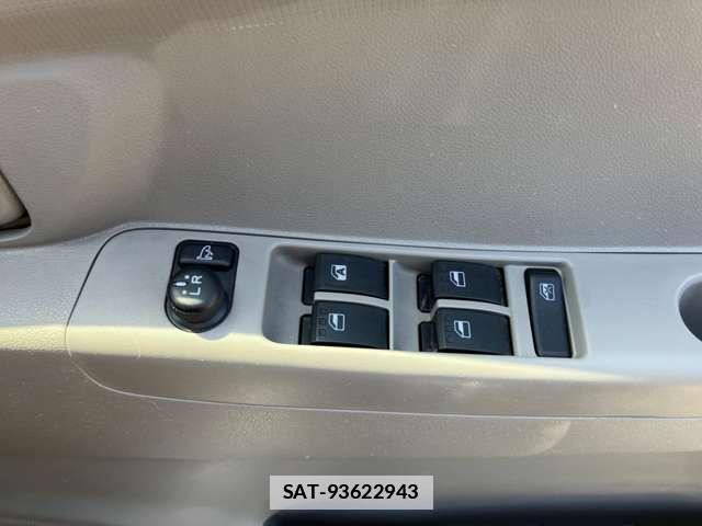 Daihatsu MOVE CONTE 2015-03 7806207-12