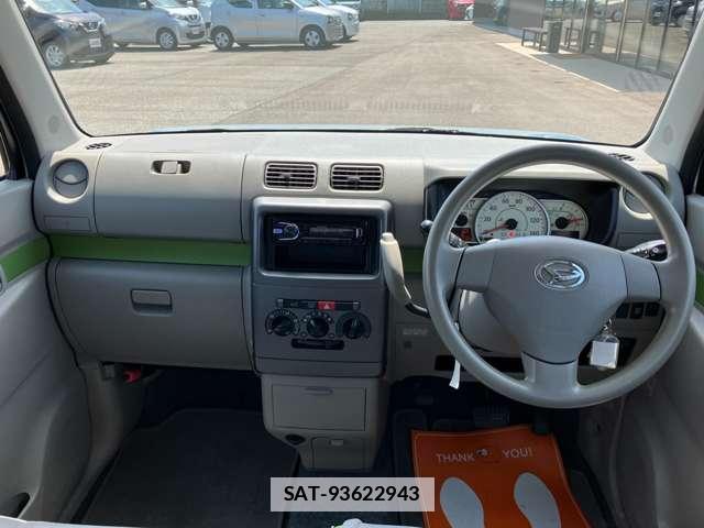 Daihatsu MOVE CONTE 2015-03 7806207-8