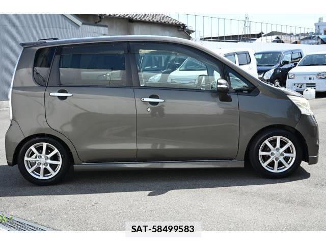 Daihatsu MOVE 2011-09 7796592-3