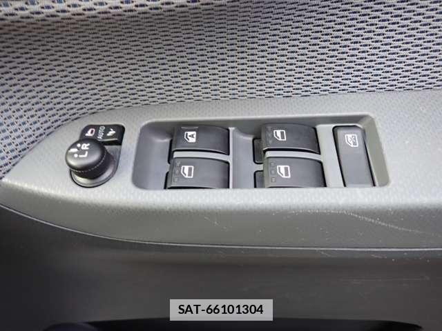 Daihatsu MOVE 2016-02 7801809-13