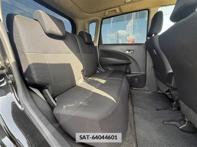 Daihatsu MOVE 2011-07 7804188-13