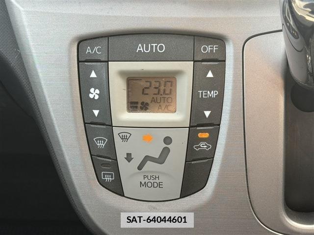 Daihatsu MOVE 2011-07 7804188-5