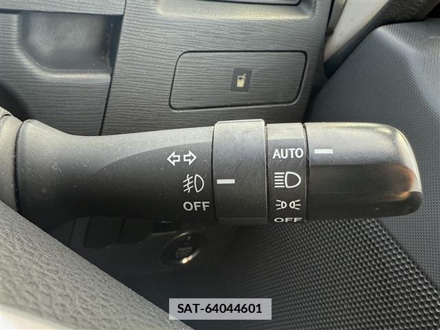 Daihatsu MOVE 2011-07 7804188-8