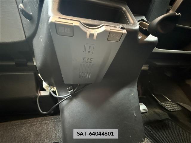 Daihatsu MOVE 2011-07 7804188-9
