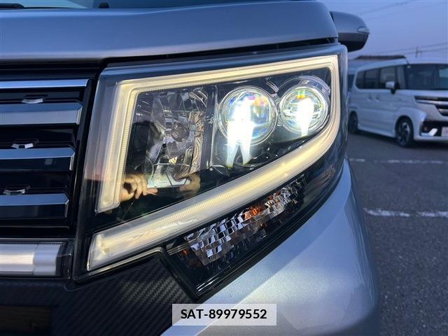 Daihatsu MOVE 2017-05 7805024-9