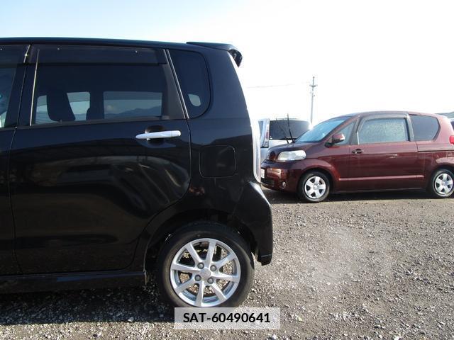 Daihatsu MOVE 2011-11 7806153-5