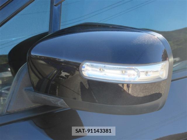 Mazda MPV 2012-03 7802678-12