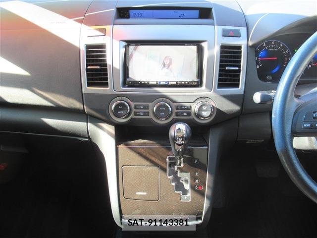 Mazda MPV 2012-03 7802678-5