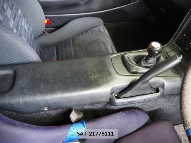 Toyota MR2 1996-12 7796025-17