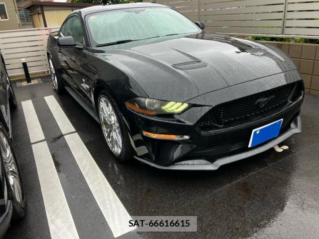 Ford MUSTANG 2022-09 7798359-1
