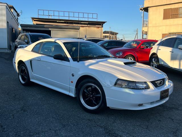 Ford MUSTANG 2004-05 7803912-1