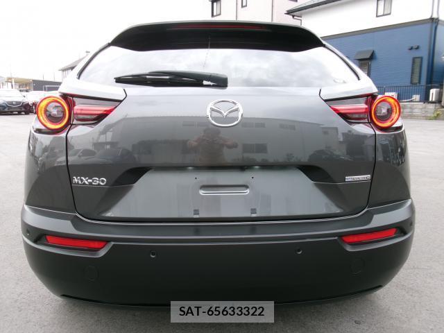 Mazda MX-30 2020-09 7800535-11