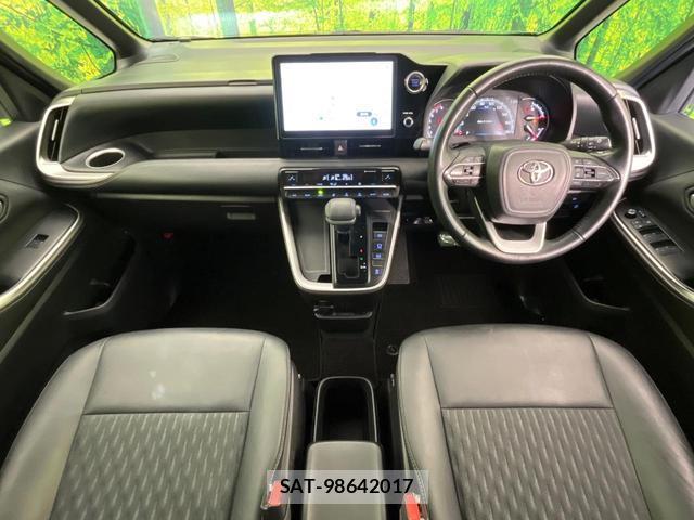 Toyota NOAH 2022-02 7793311-1