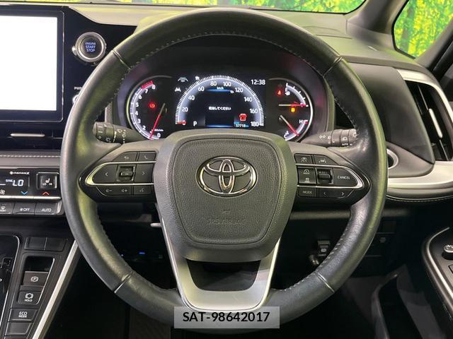 Toyota NOAH 2022-02 7793311-11