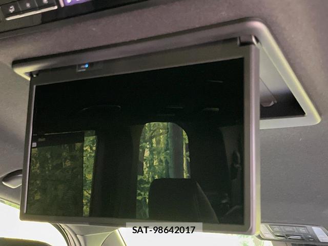 Toyota NOAH 2022-02 7793311-3
