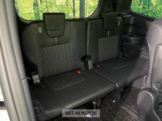 Toyota NOAH 2023-10 7793321-9