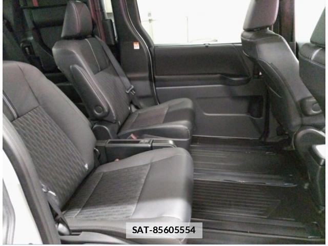Toyota NOAH 2025-09 7794149-4