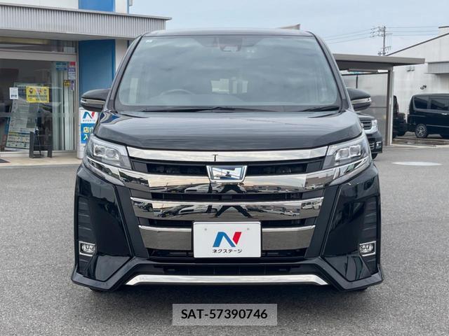 Toyota NOAH 2017-12 7794234-14