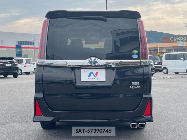Toyota NOAH 2017-12 7794234-15