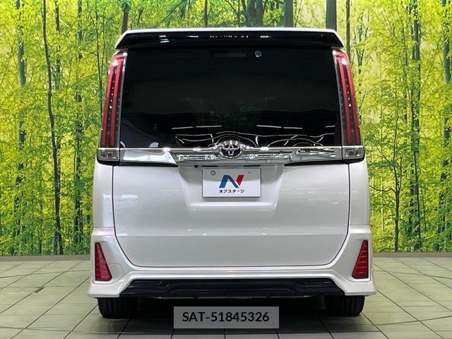 Toyota NOAH 2017-11 7794273-16