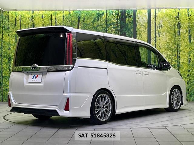 Toyota NOAH 2017-11 7794273-18