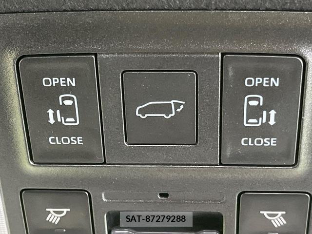 Toyota NOAH 2023-07 7794535-3