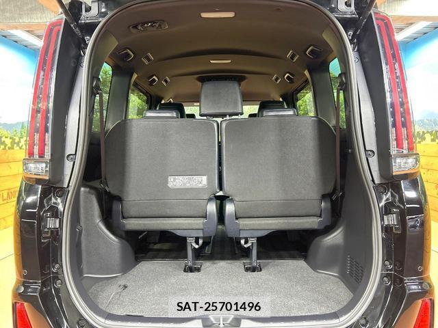 Toyota NOAH 2021-07 7794584-11