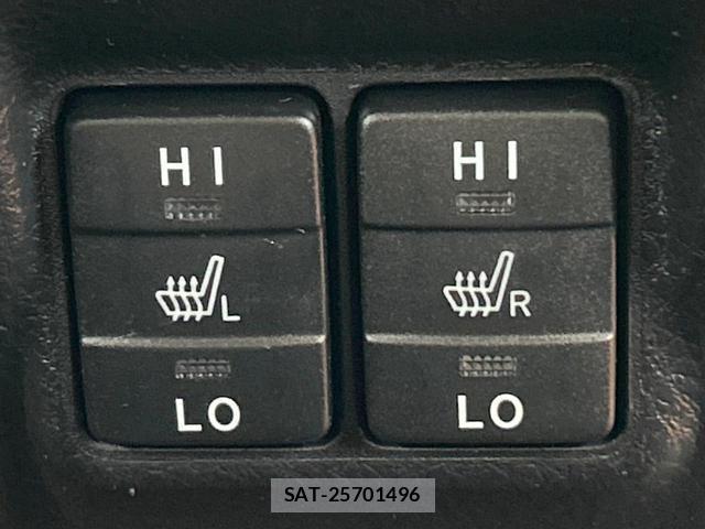 Toyota NOAH 2021-07 7794584-6
