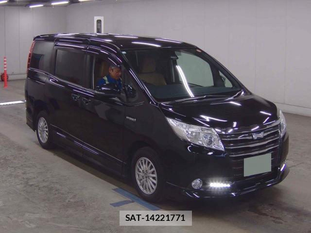 Toyota NOAH 2017-01 7795056-0