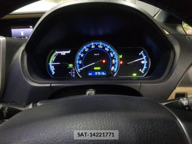 Toyota NOAH 2017-01 7795056-5