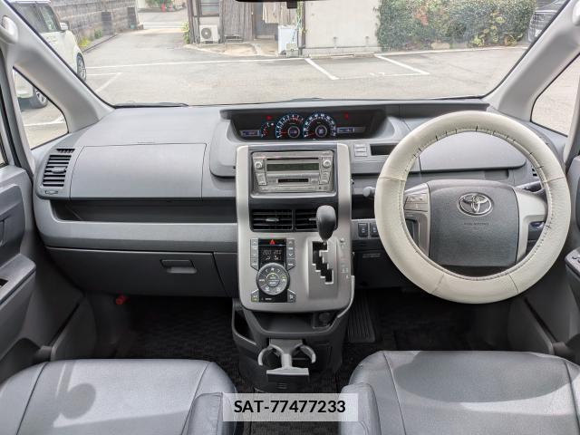 Toyota NOAH 2009-04 7795329-4