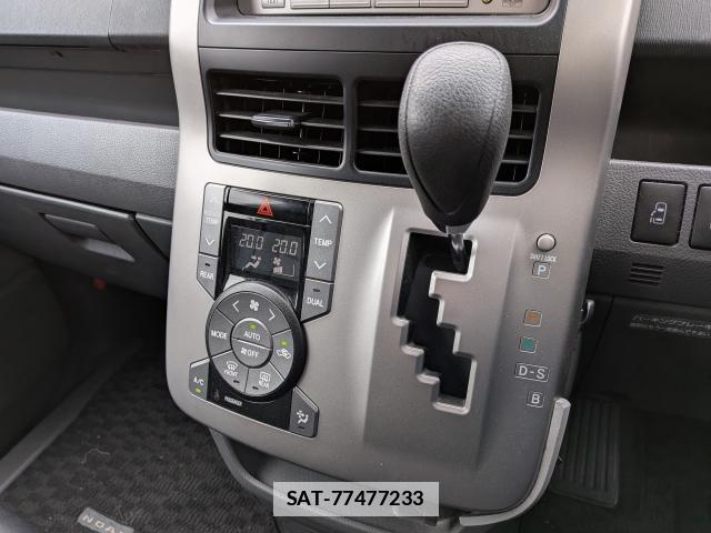 Toyota NOAH 2009-04 7795329-9