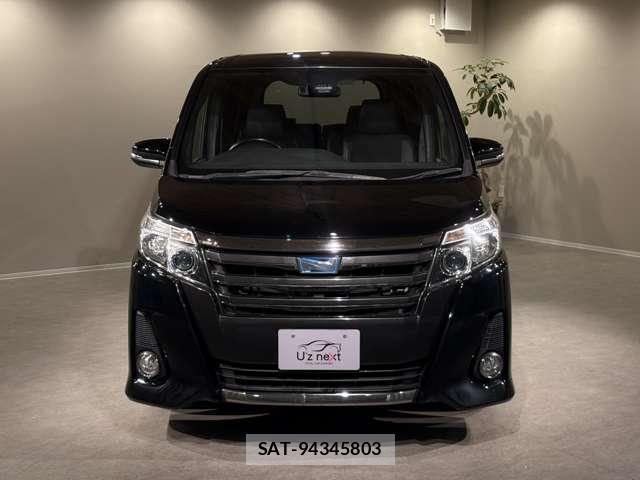 Toyota NOAH 2017-01 7795419-10