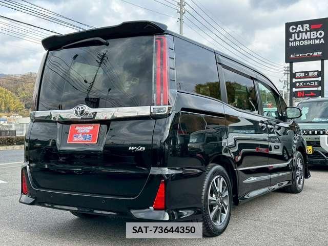 Toyota NOAH 2021-06 7795833-1