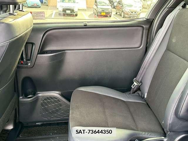 Toyota NOAH 2021-06 7795833-15