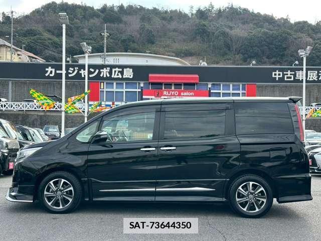 Toyota NOAH 2021-06 7795833-6