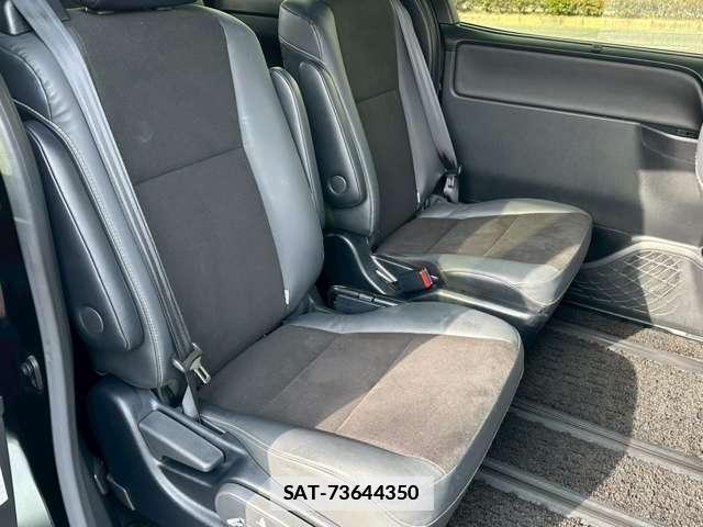 Toyota NOAH 2021-06 7795833-8