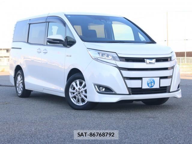 Toyota NOAH 2017-11 7796318-0