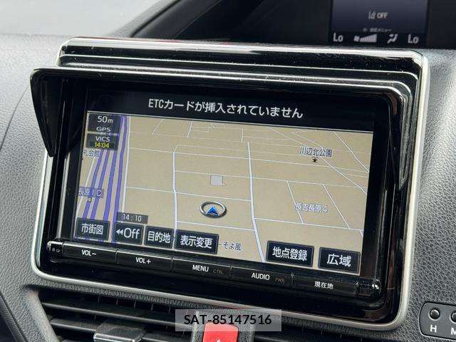 Toyota NOAH 2017-10 7796417-19