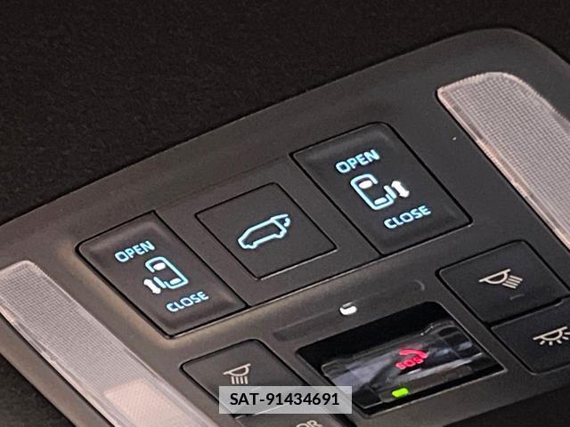 Toyota NOAH 2026-03 7796479-5