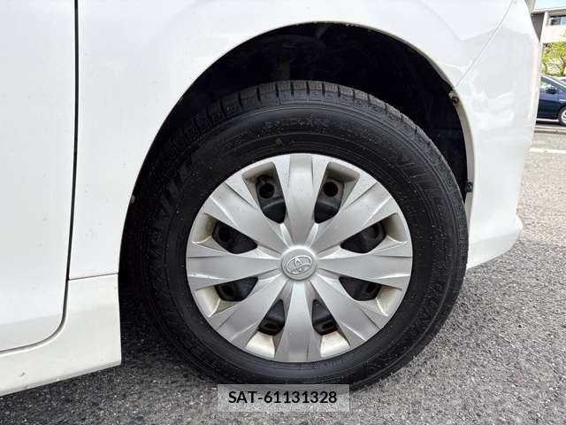 Toyota NOAH 2015-03 7796648-15