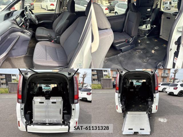 Toyota NOAH 2015-03 7796648-6
